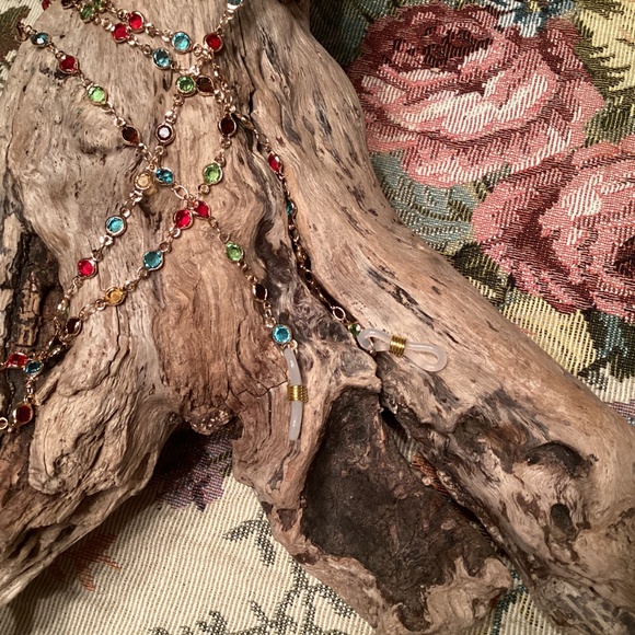 Gold Multicolored Rainbow 🌈Crystal Eyeglass Chain Lanyard - Picture 2 of 4